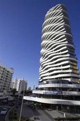 фото отеля The Wave Resort Gold Coast