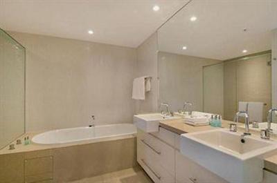 фото отеля The Wave Resort Gold Coast