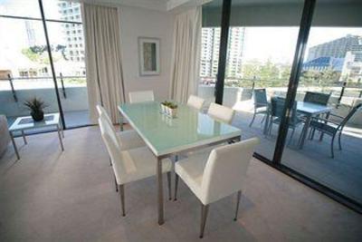 фото отеля The Wave Resort Gold Coast