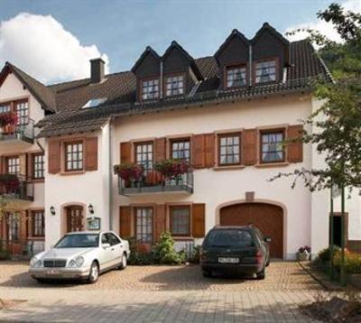 фото отеля Hotel Zur Post Meerfeld