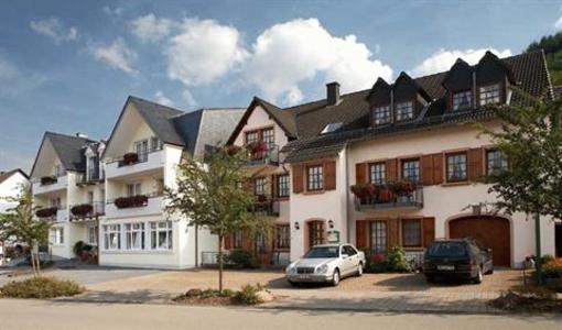фото отеля Hotel Zur Post Meerfeld