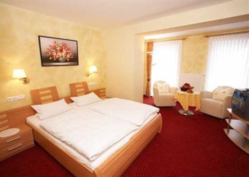 фото отеля Hotel Zur Post Meerfeld