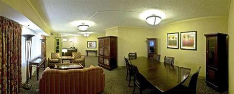 фото отеля Embassy Suites Hotel San Antonio International Airport