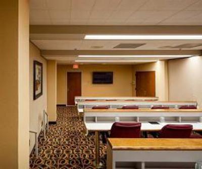 фото отеля Embassy Suites Hotel San Antonio International Airport