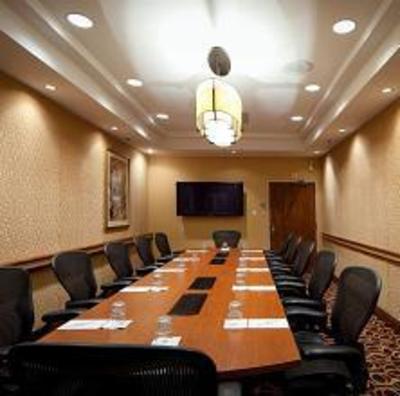 фото отеля Embassy Suites Hotel San Antonio International Airport