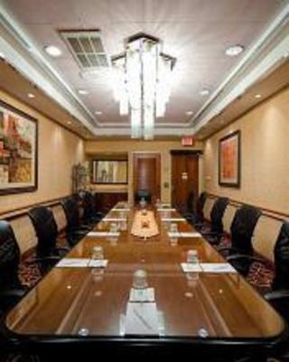 фото отеля Embassy Suites Hotel San Antonio International Airport