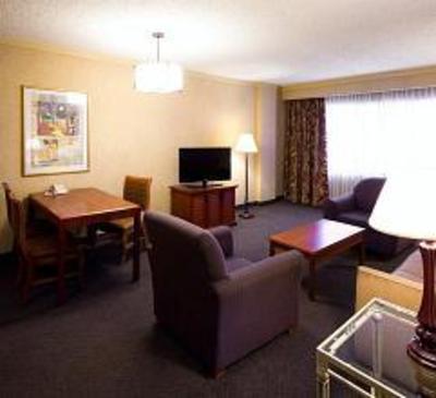 фото отеля Embassy Suites Hotel San Antonio International Airport