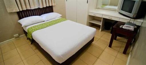 фото отеля Clark Hostel