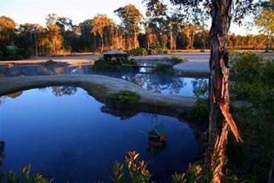 фото отеля Lake Weyba Cottages Noosa
