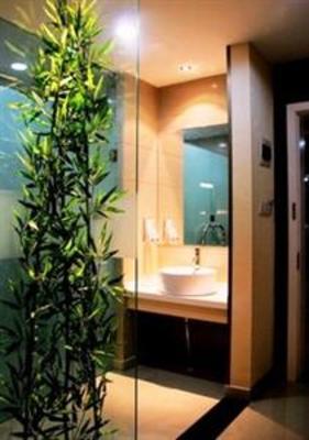 фото отеля Mayday Hotel