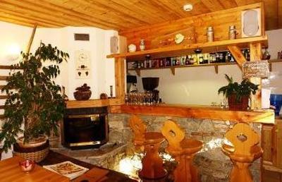 фото отеля Auberge De Catherine Puy-Saint-Pierre
