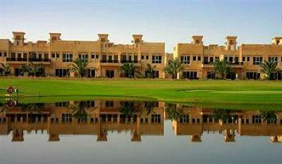 фото отеля Al Hamra Village Golf Resort