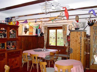 фото отеля Hotel Oberland Zauberkabinett Bad Heilbrunn
