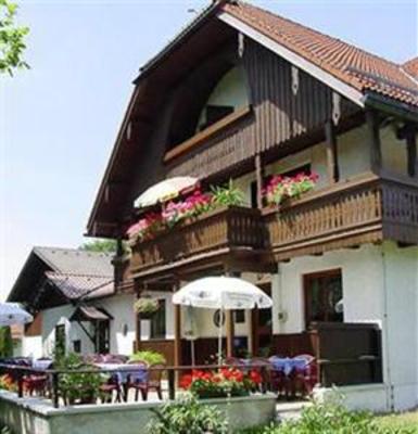 фото отеля Hotel Oberland Zauberkabinett Bad Heilbrunn