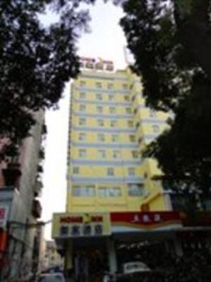 фото отеля Home Inn Ganzhou Hongqi Avenue
