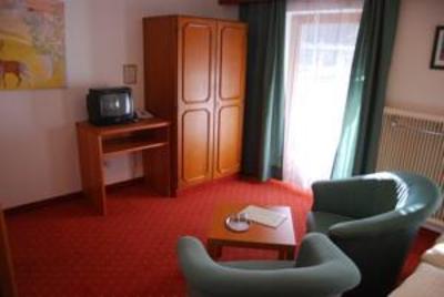 фото отеля Hotel Kirchplatz
