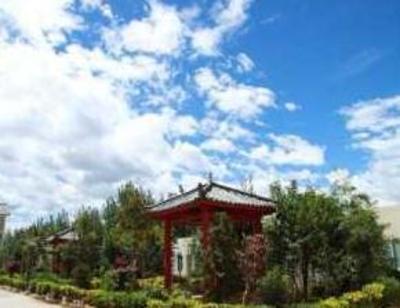 фото отеля Lijiang Holiday Hotel