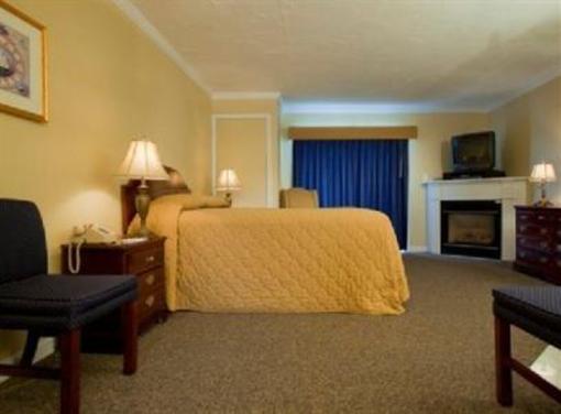 фото отеля Captain's Quarters at Surfside Resort