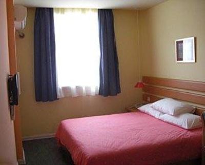фото отеля Home Inn Nantong Haohe Nandajie