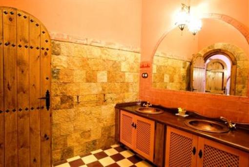 фото отеля Alojamiento en Cuevas El Ventorro