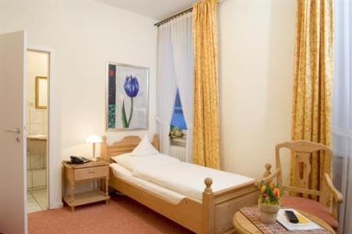 фото отеля Stadthotel Detmold