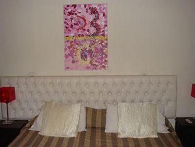 фото отеля Lynns Hotel Boutique