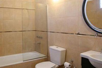 фото отеля Lynns Hotel Boutique