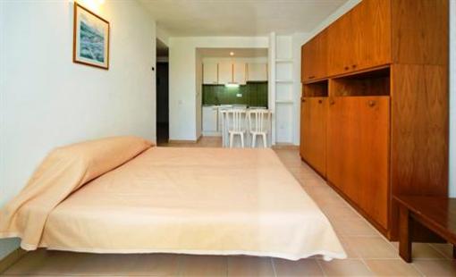 фото отеля Apartamentos Cala LLonga Playa Ibiza