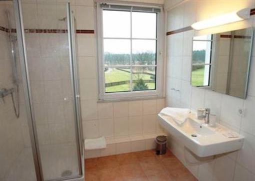 фото отеля Zur Gutsstube Hotel Altlandsberg