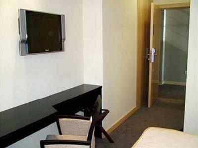 фото отеля Cross Elorz Hotel Noain