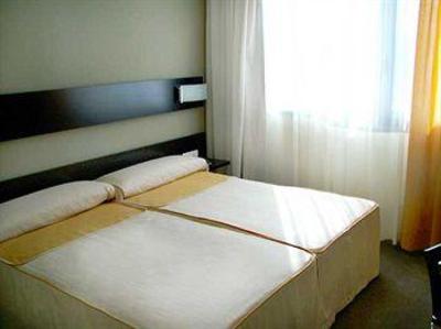 фото отеля Cross Elorz Hotel Noain