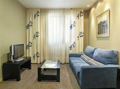фото отеля Cross Elorz Hotel Noain