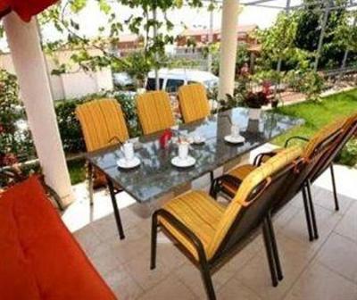 фото отеля Logos Apartments Okrug Gornji