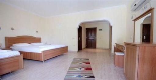 фото отеля Kuetle Hotel & Restaurant