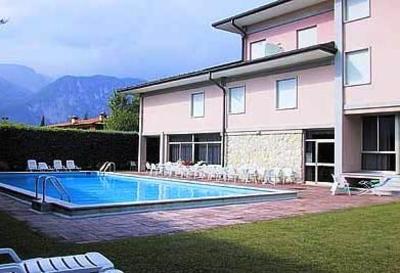 фото отеля Hotel Diana Riva Del Garda
