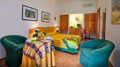 фото отеля Masseria Macchia e Relais San Pio Guest House Bernalda