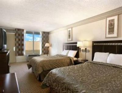 фото отеля Howard Johnson Pueblo