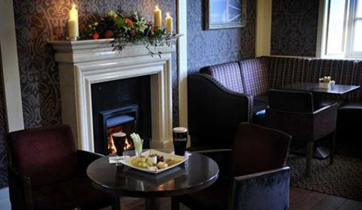 фото отеля Shirley Arms Hotel