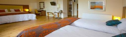 фото отеля Shirley Arms Hotel