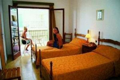 фото отеля Hostal Norte Ibiza