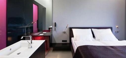 фото отеля Miura Hotel