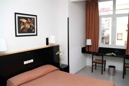 фото отеля Hotel Puerta de San Antonio