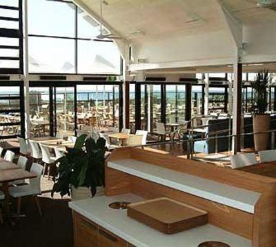 фото отеля Caves Beachside Hotel