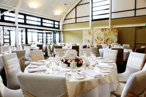 фото отеля Caves Beachside Hotel