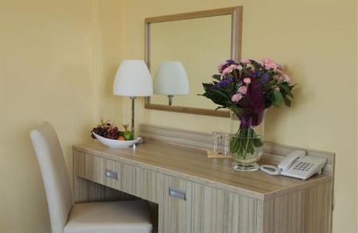 фото отеля Hotel Swiecice