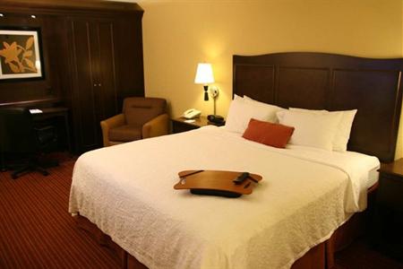 фото отеля Hampton Inn Overland Park