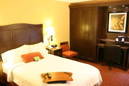 фото отеля Hampton Inn Overland Park