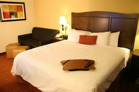 фото отеля Hampton Inn Overland Park
