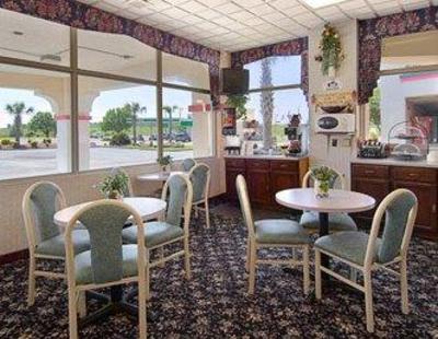 фото отеля Super 8 Motel Dillon (South Carolina)
