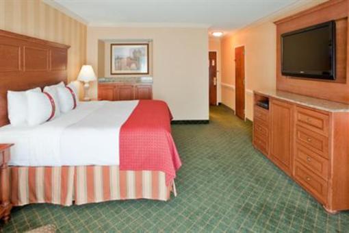 фото отеля Holiday Inn Blacksburg
